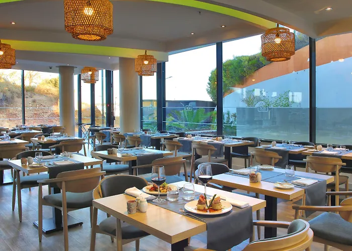 Jupiter Marina - Couples & (adults Only) Портиман