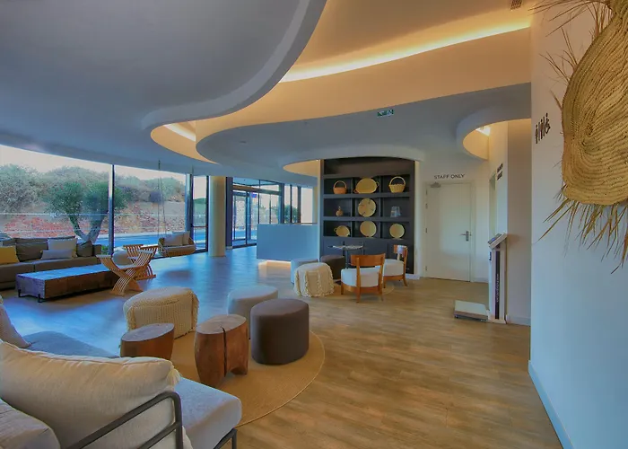 Jupiter Marina - Couples & (adults Only)