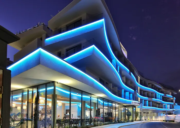 Jupiter Marina - Couples & (adults Only)