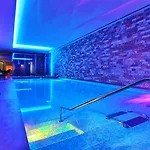 Jupiter Marina - Couples & (adults Only) ホテル 4*