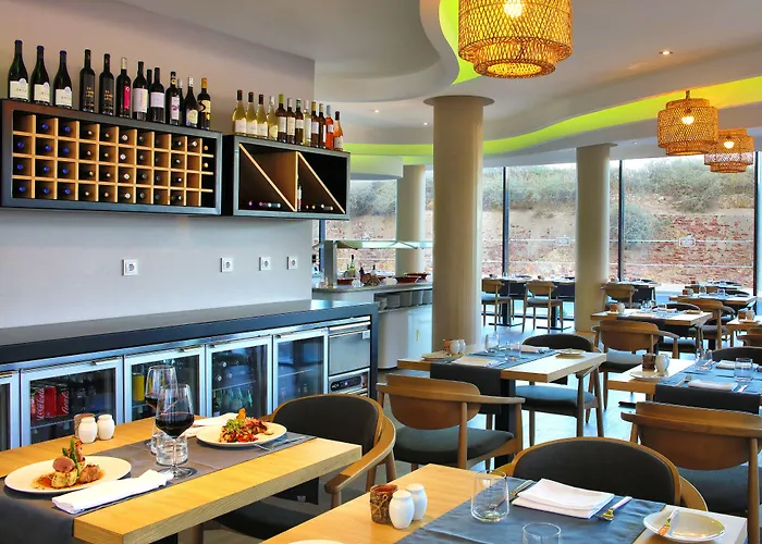 Jupiter Marina - Couples & (adults Only)