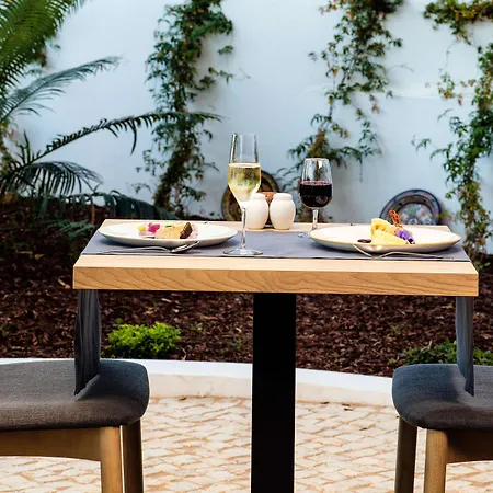 Jupiter Marina - Couples & (adults Only) 酒店