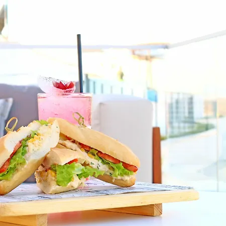Jupiter Marina - Couples & (adults Only) 酒店